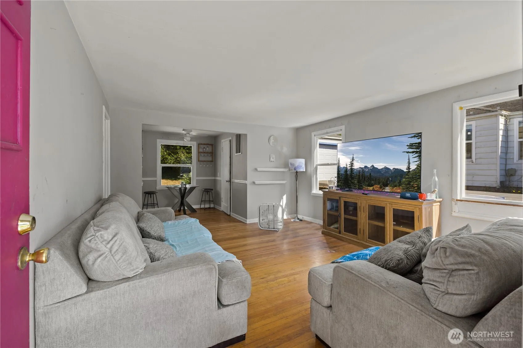 Property photo for 13018 7th Avenue S, Seattle photo 5