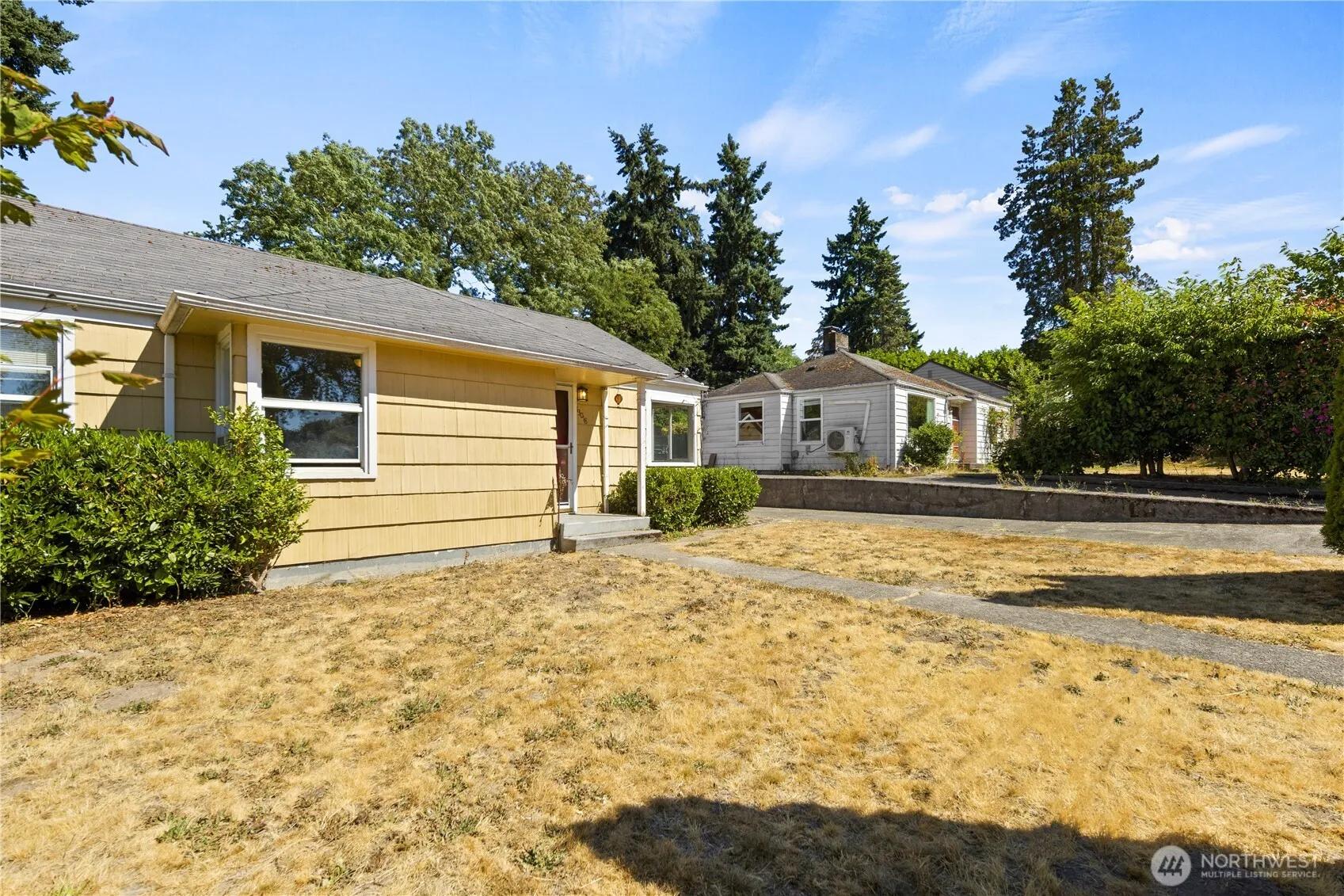 Property photo for 13018 7th Avenue S, Seattle photo 4