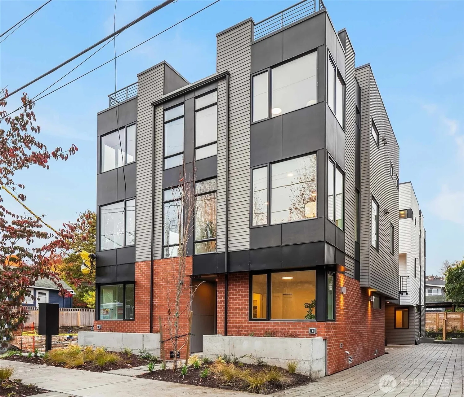 Property photo for 410 A 10th Avenue E, Seattle