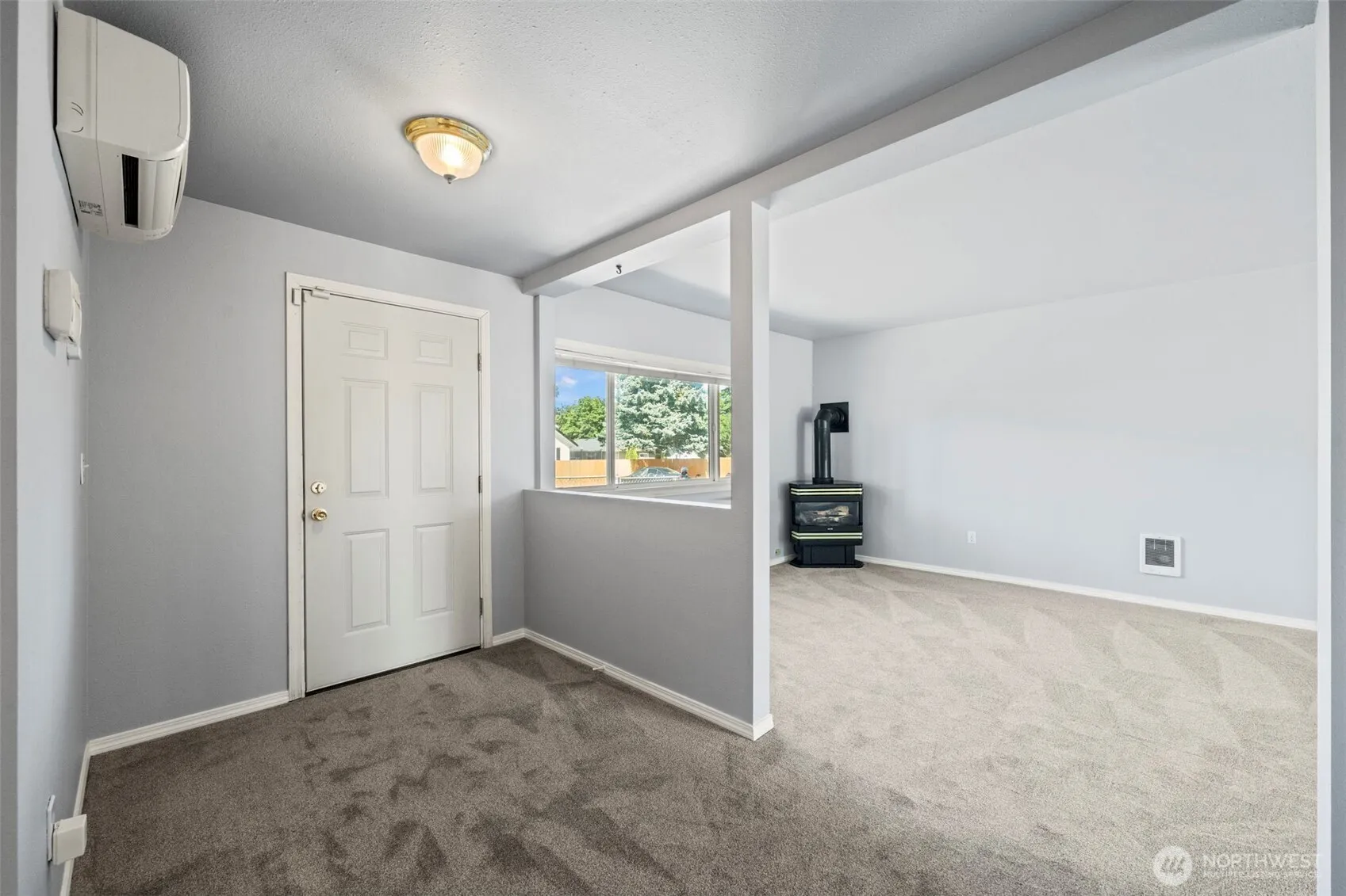 Property photo for 610 128th Street Ct, Tacoma photo 5