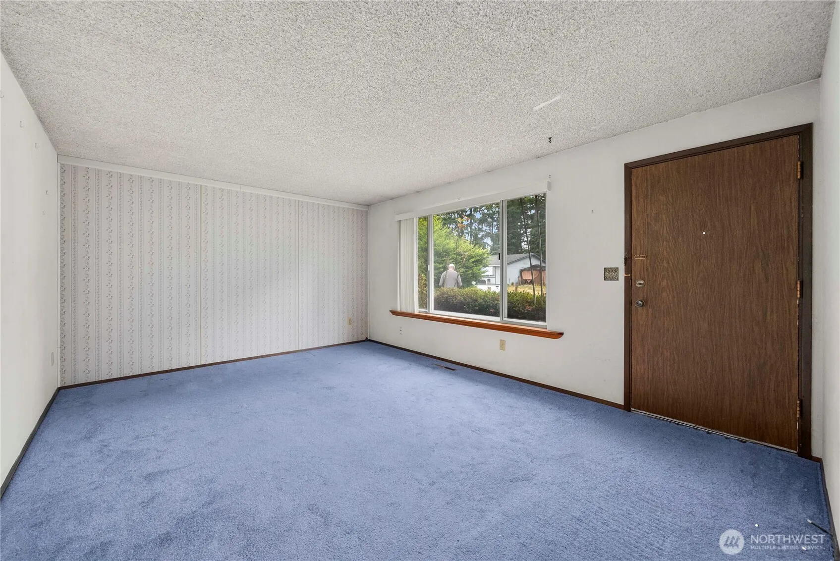 Property photo for 15406 12th Avenue E, Tacoma photo 4
