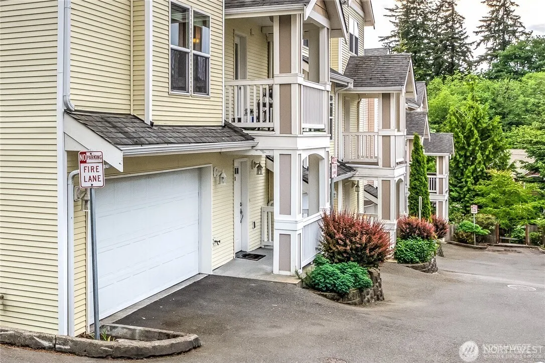 Property photo for 15410 40th Avenue W #8, Lynnwood photo 5