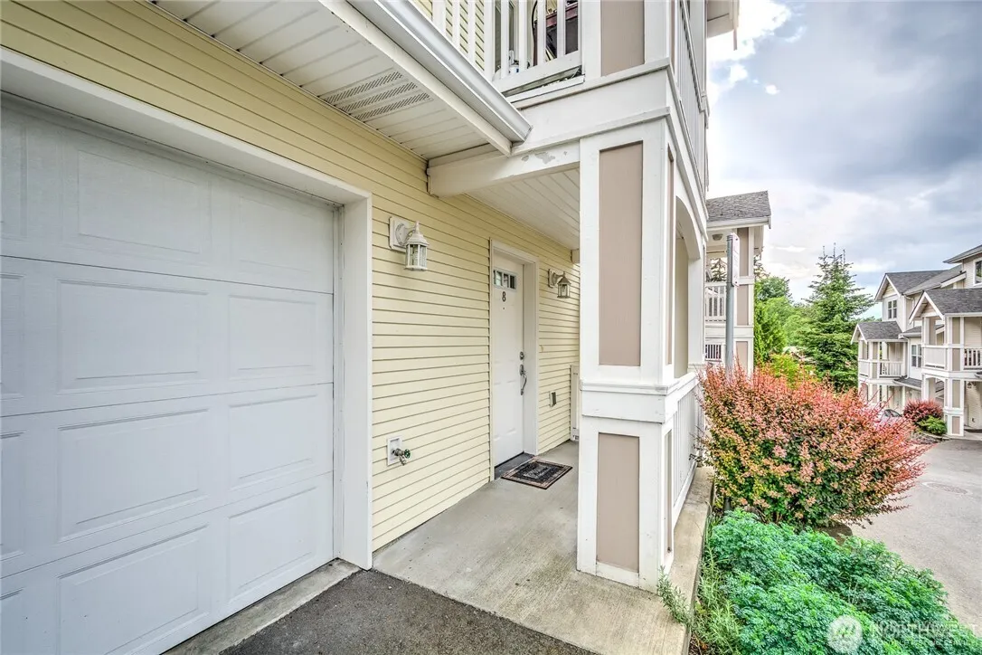 Property photo for 15410 40th Avenue W #8, Lynnwood photo 3