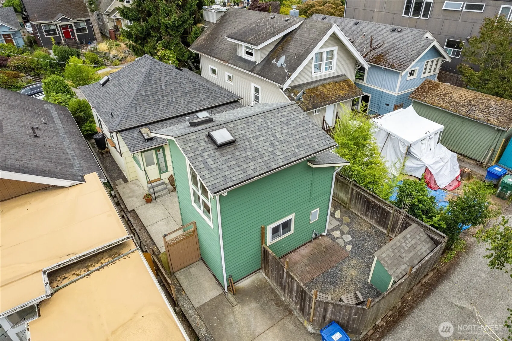 Property photo for 326 N 79th Street, Seattle photo 2