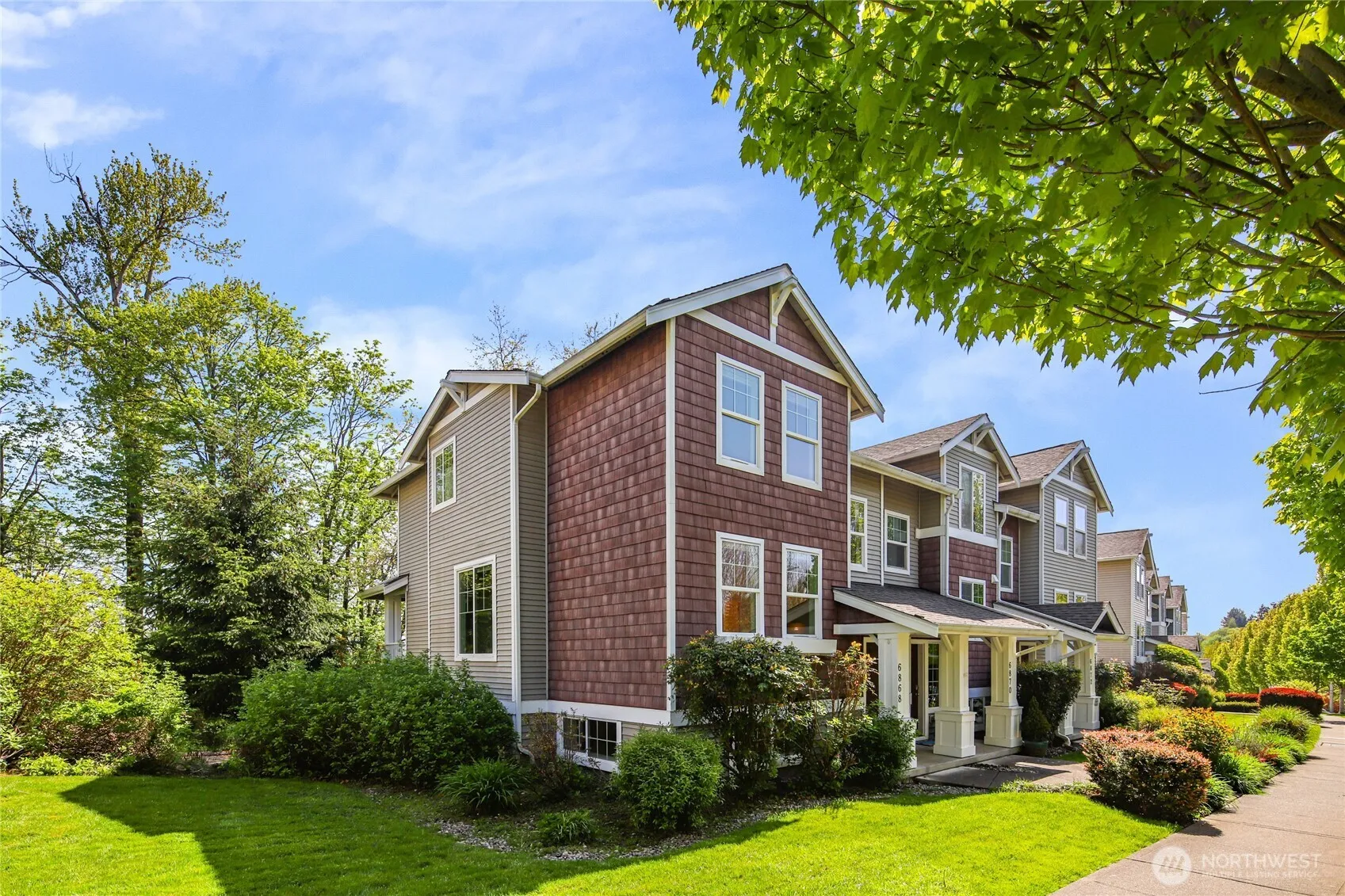 Property photo for 6868 Holly Park Drive S, Seattle