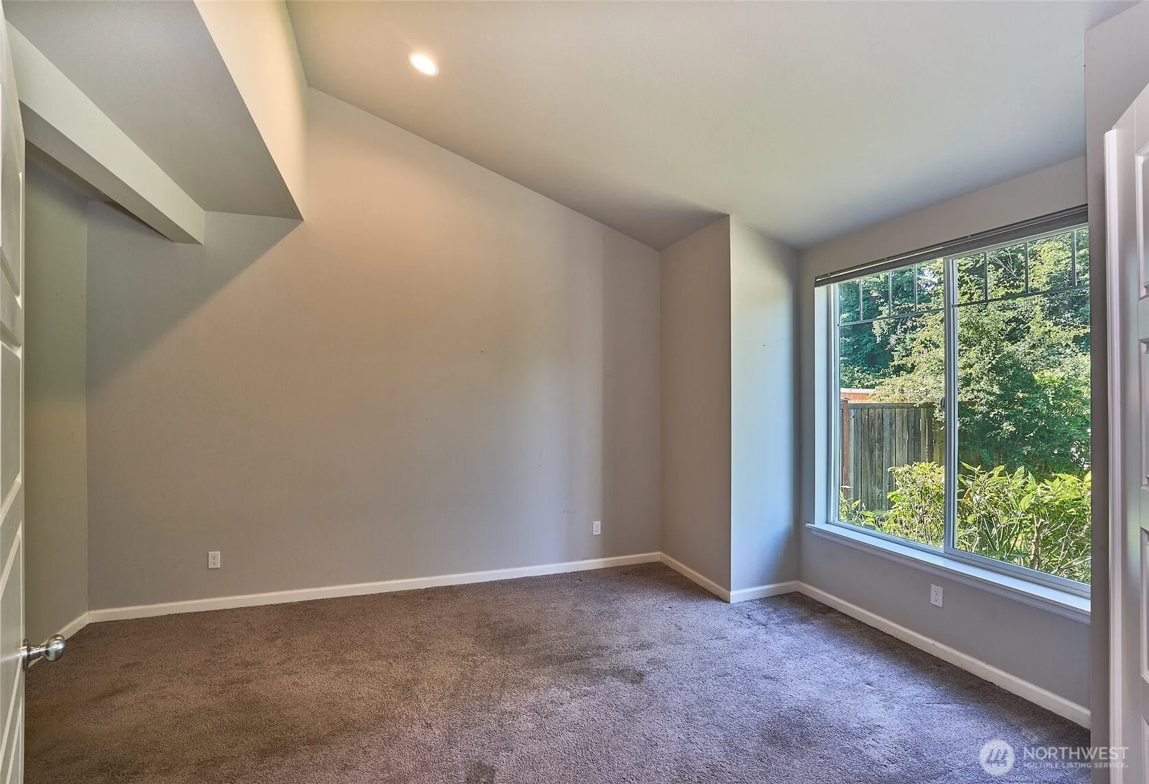 Property photo for 12235 Se 253rd Street, Kent photo 3