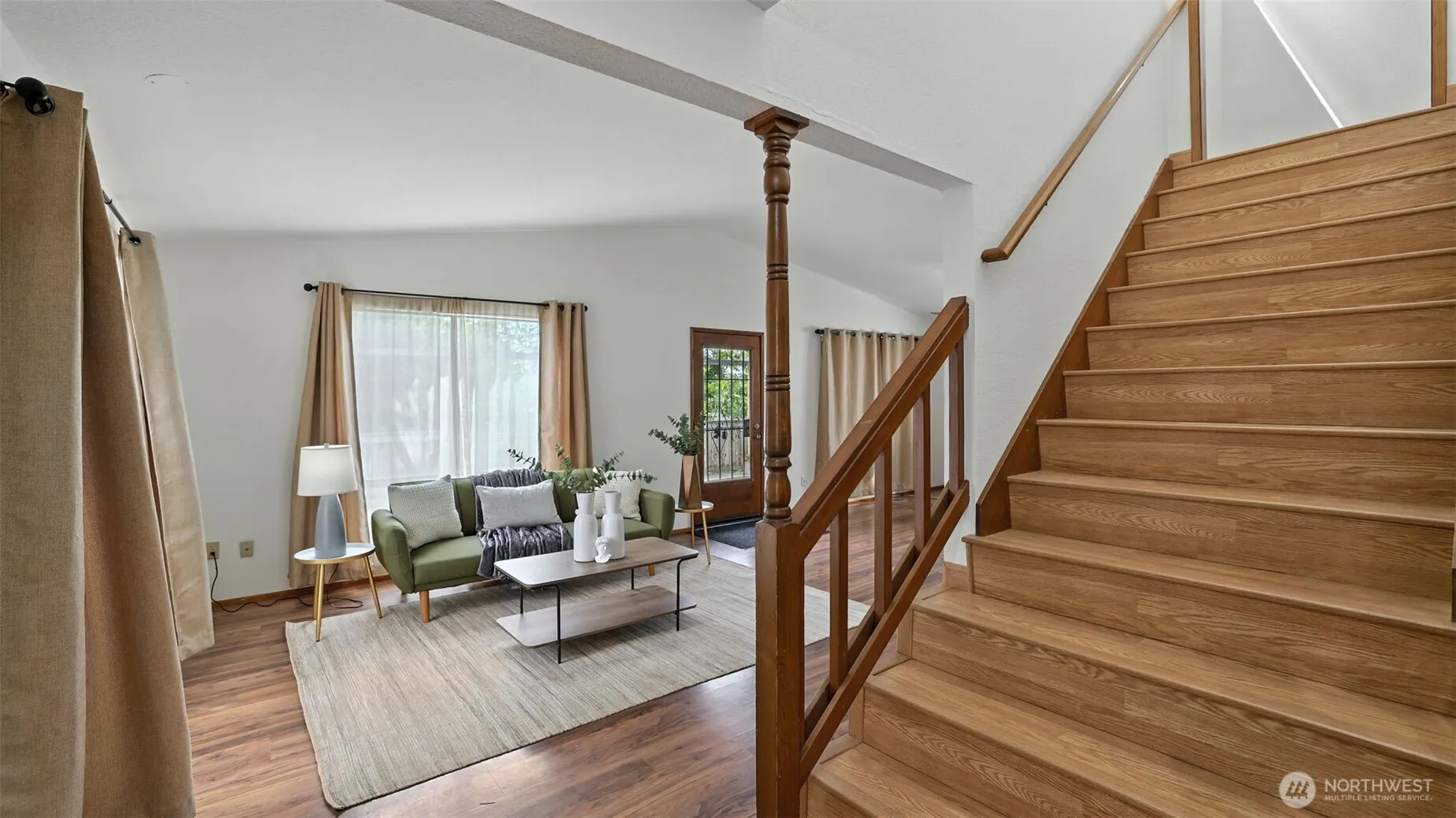 Property photo for 5109 S Myrtle Street, Seattle photo 4
