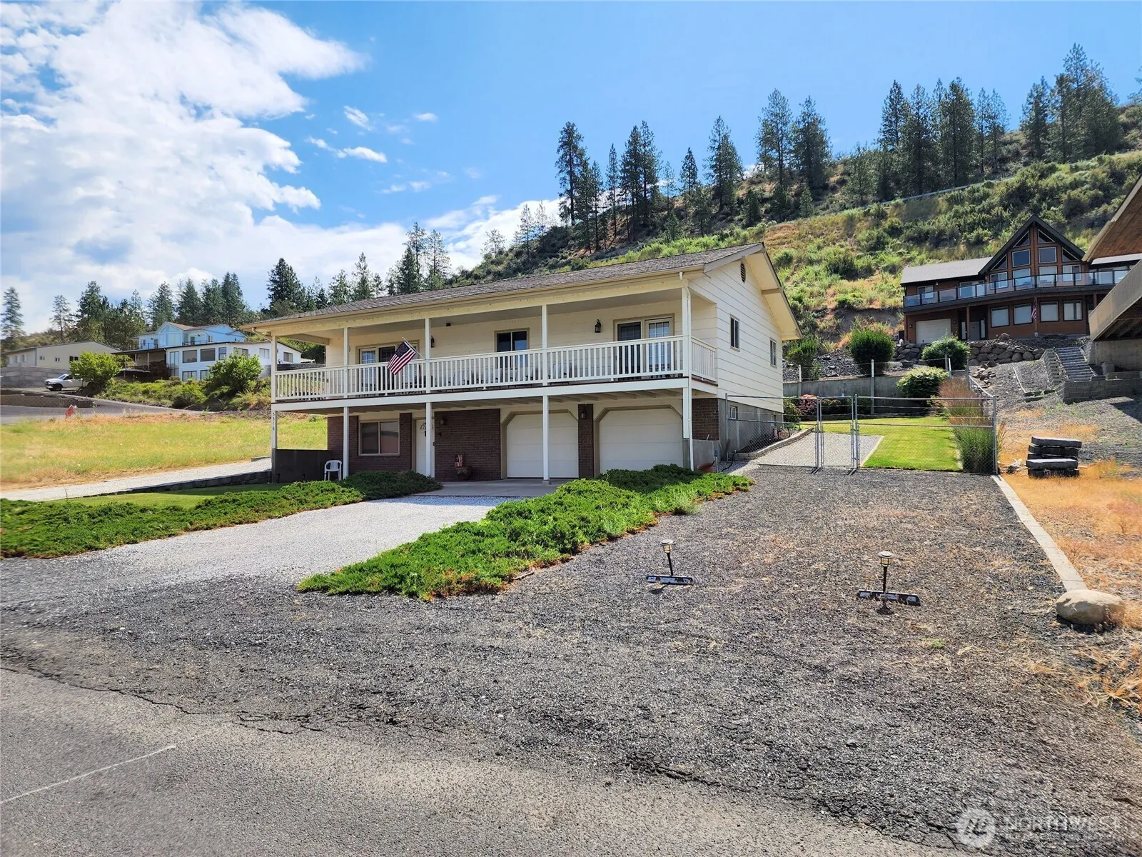 Property photo for 3316 Roosevelt Drive, Seven Bays photo 3
