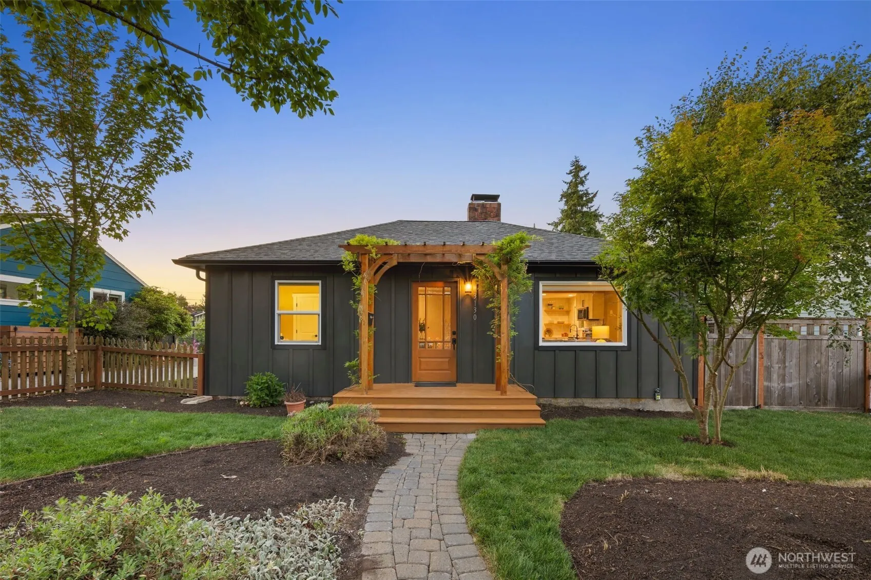 Property photo for 3130 Sw 97th Street, Seattle