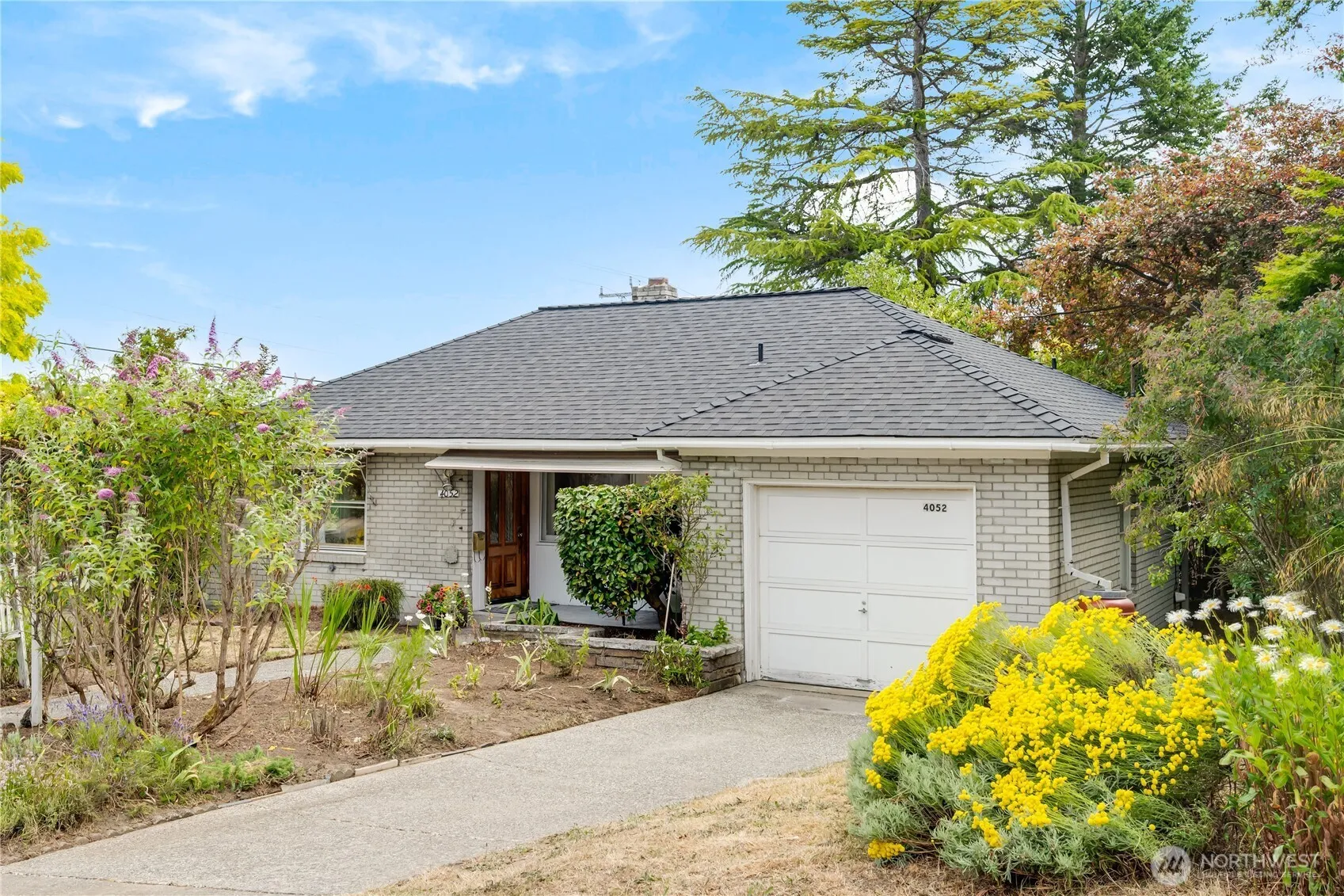 Property photo for 4052 Williams Avenue W, Seattle