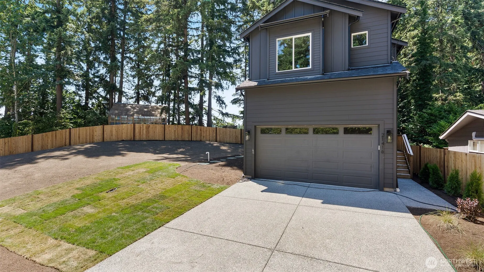 Property photo for 21416 Cypress Way, Lynnwood photo 2