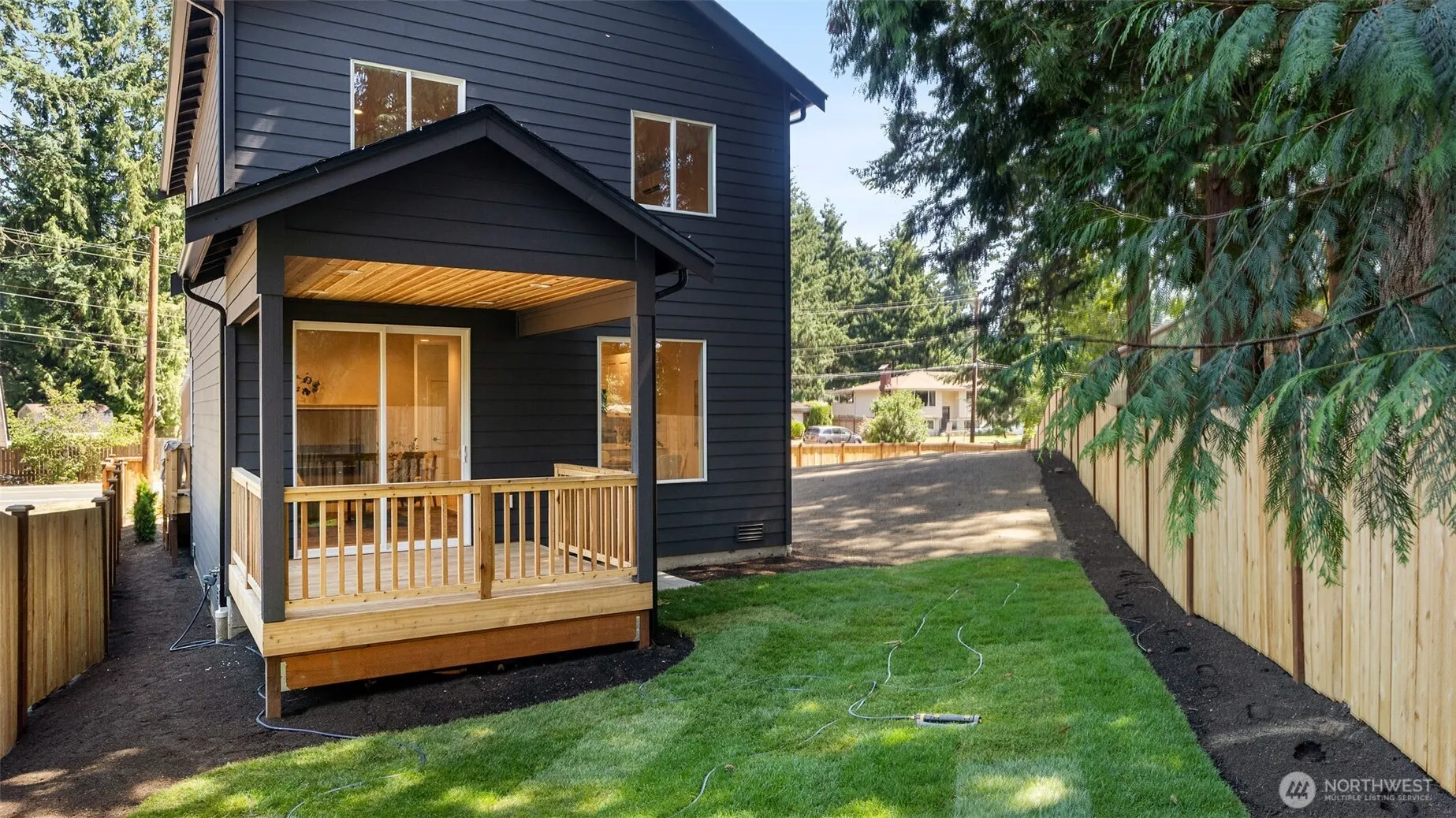 Property photo for 21416 Cypress Way, Lynnwood photo 5