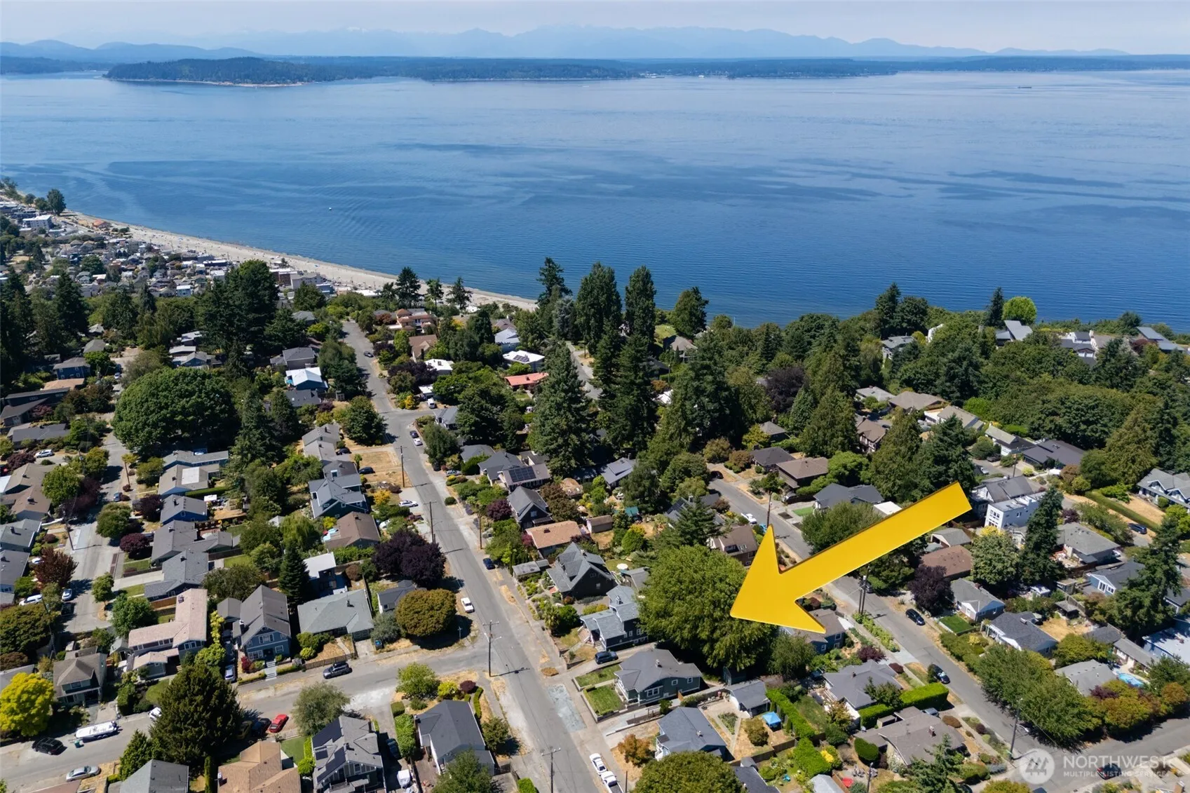 Property photo for 5012 Sw Waite Street, Seattle photo 2