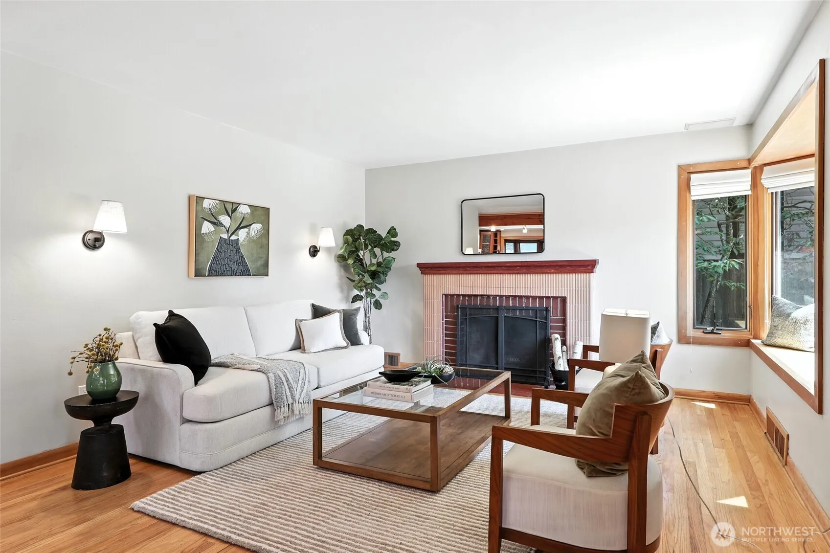Property photo for 304 Nw 76th Street, Seattle photo 3