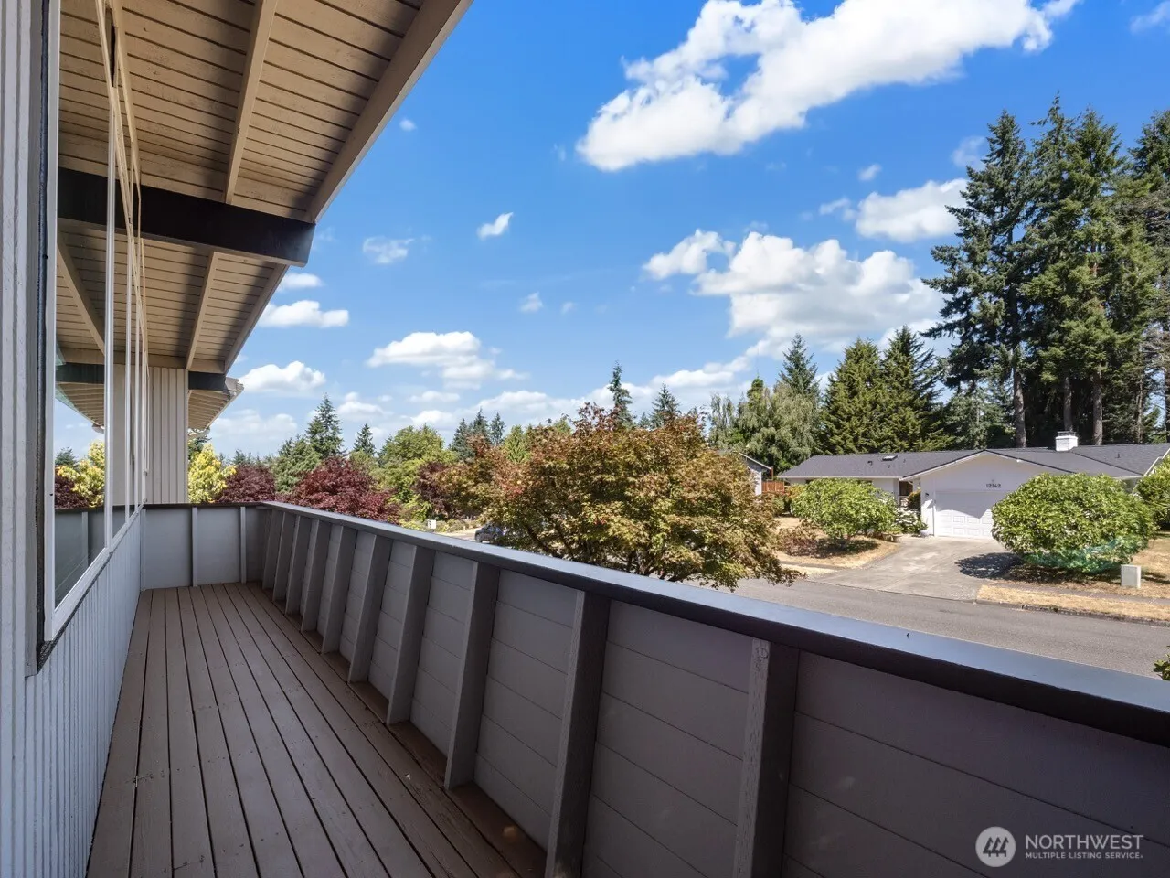 Property photo for 12143 Se 68th Place, Bellevue photo 5