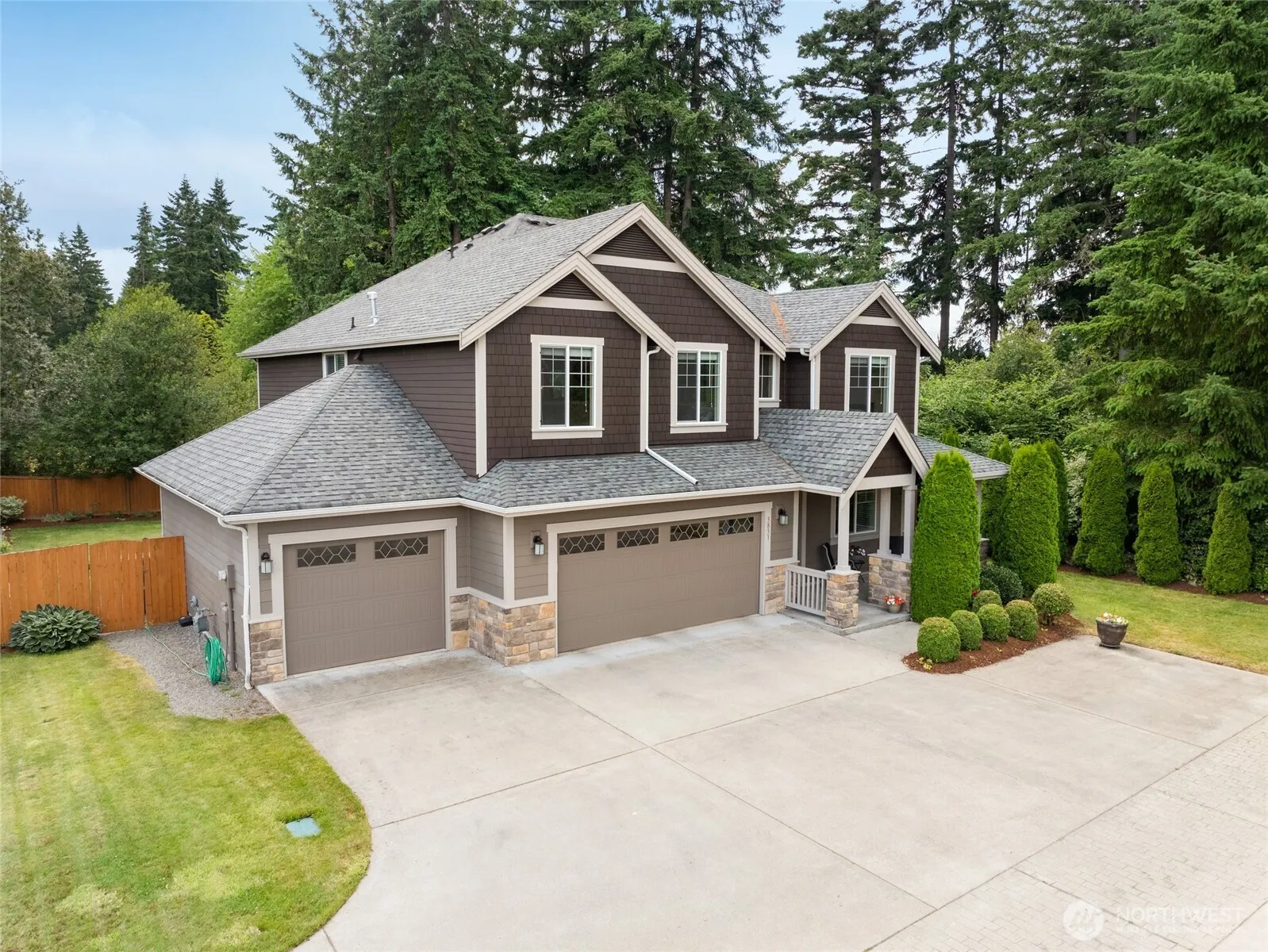 Property photo for 3831 19th Avenue Ne, Olympia