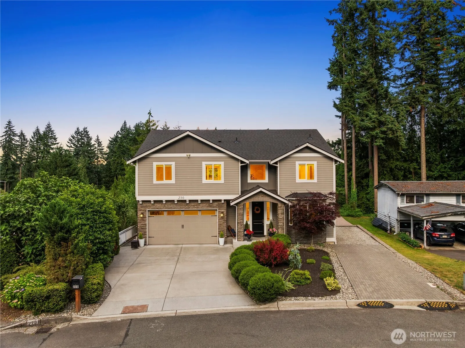 Property photo for 230 155th Place Se, Bothell photo 2