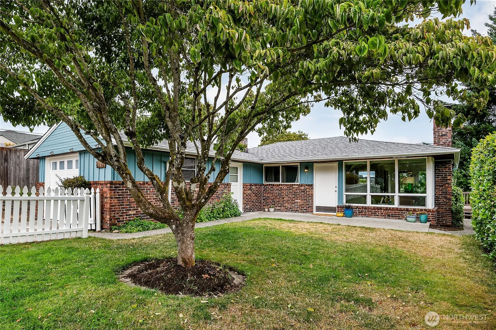 Property photo for 8008 S Lakeridge Drive, Seattle