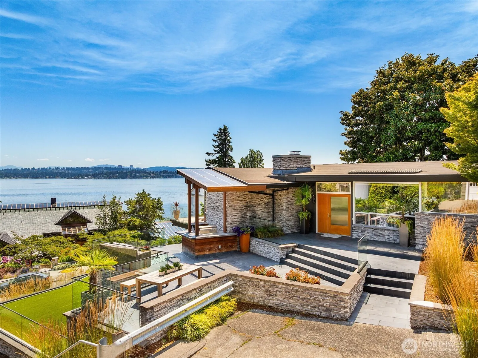Property photo for 5323 Ne 42nd Street, Seattle