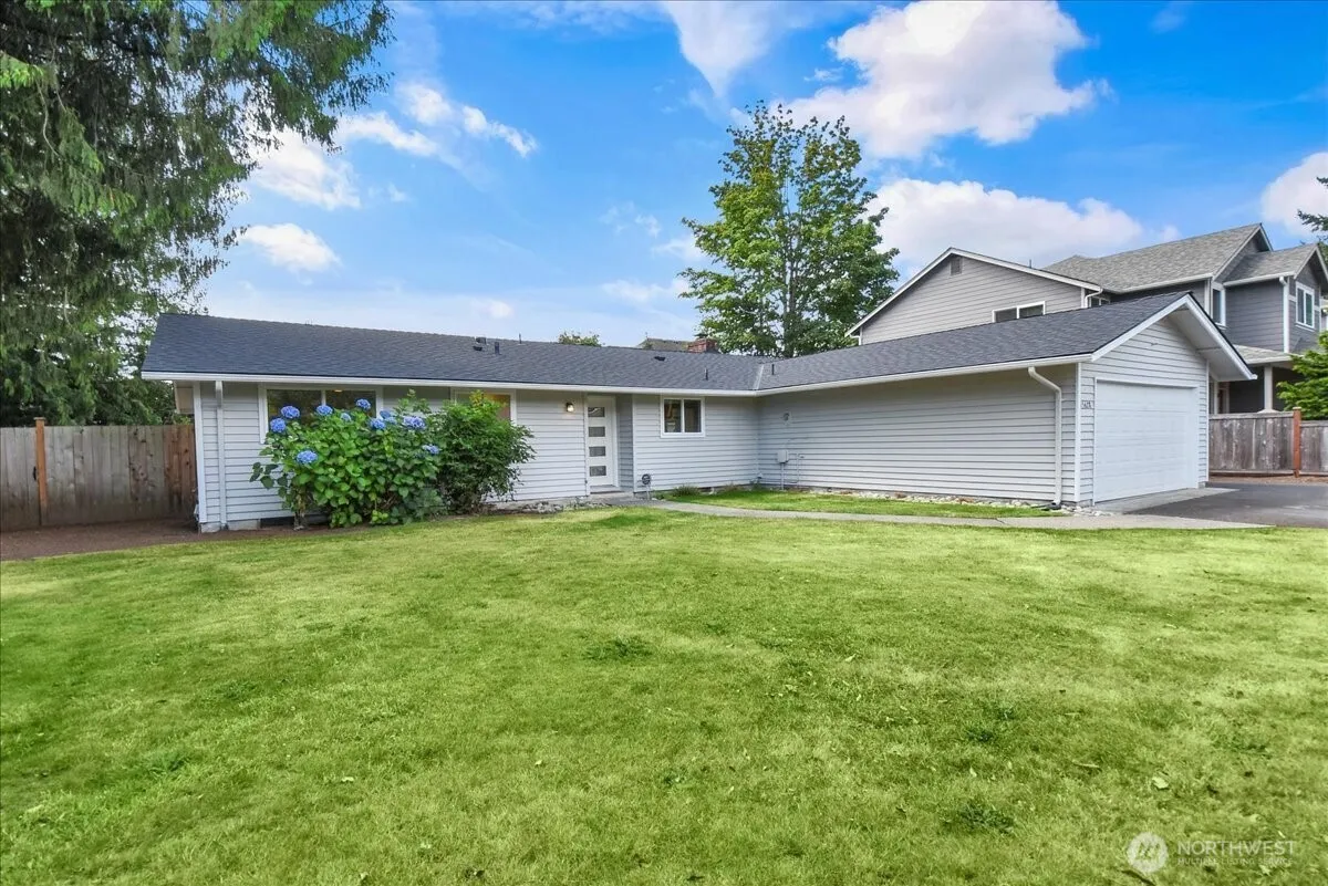 Property photo for 15628 2nd Place W, Lynnwood photo 2