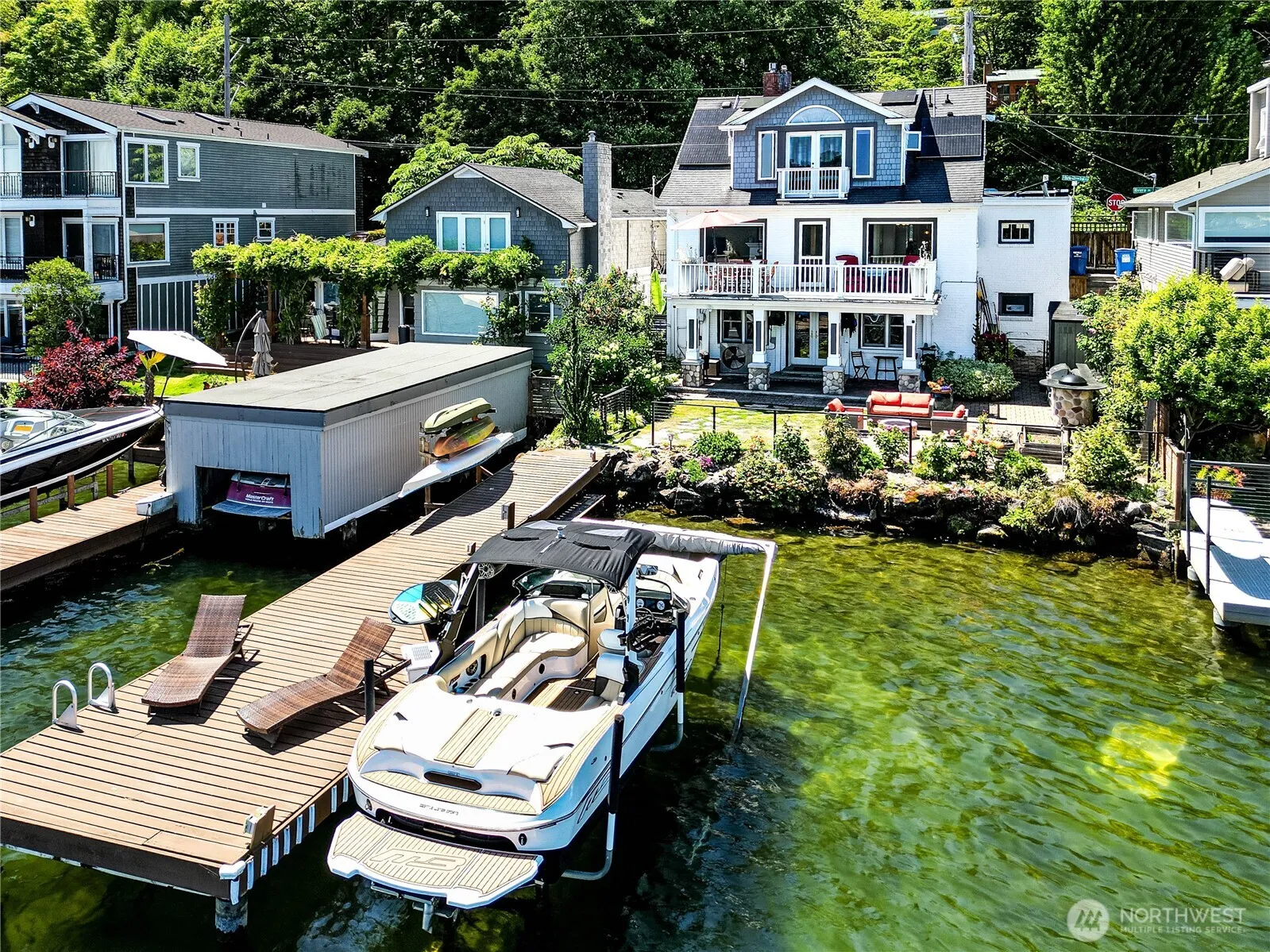 Property photo for 11754 Riviera Place Ne, Seattle