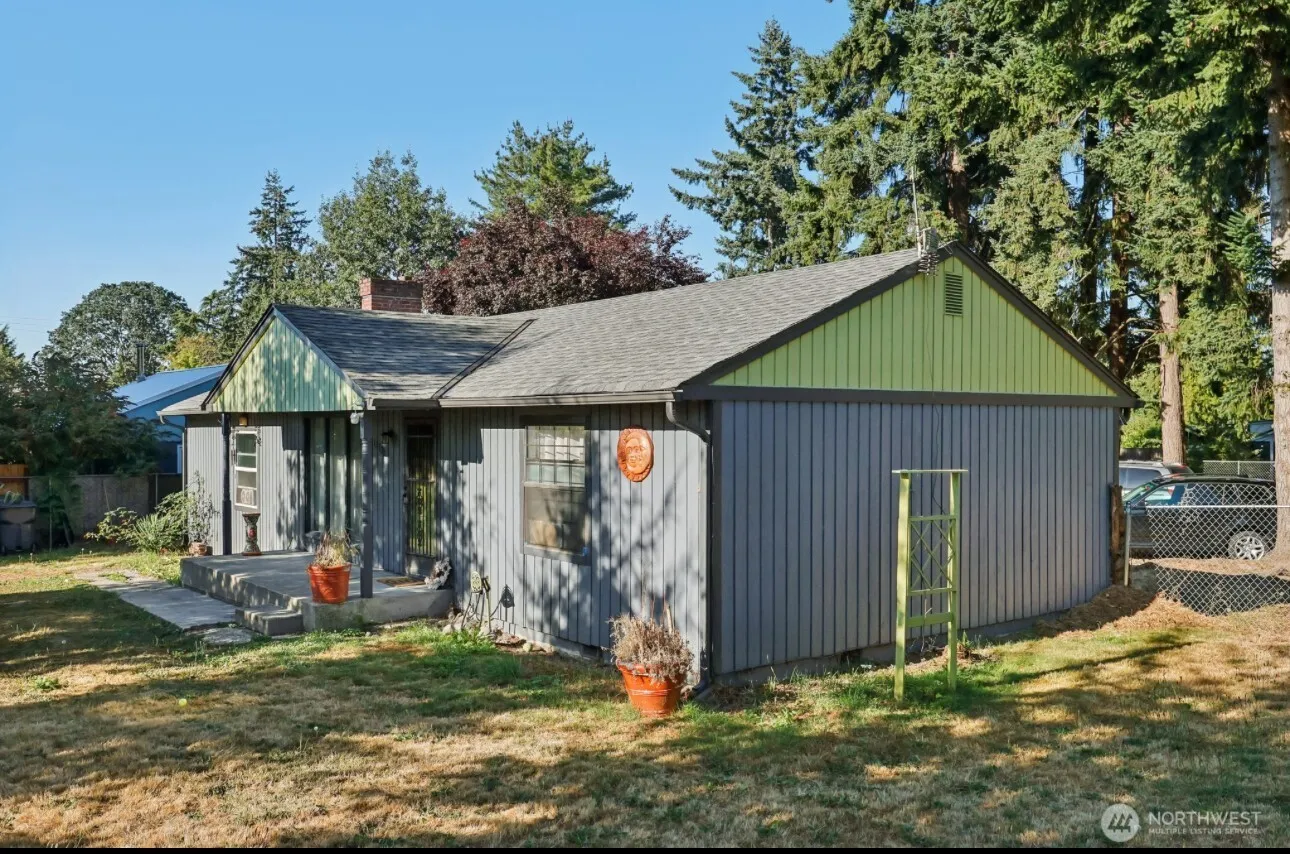 Property photo for 12902 2nd Ave Court E, Tacoma photo 3