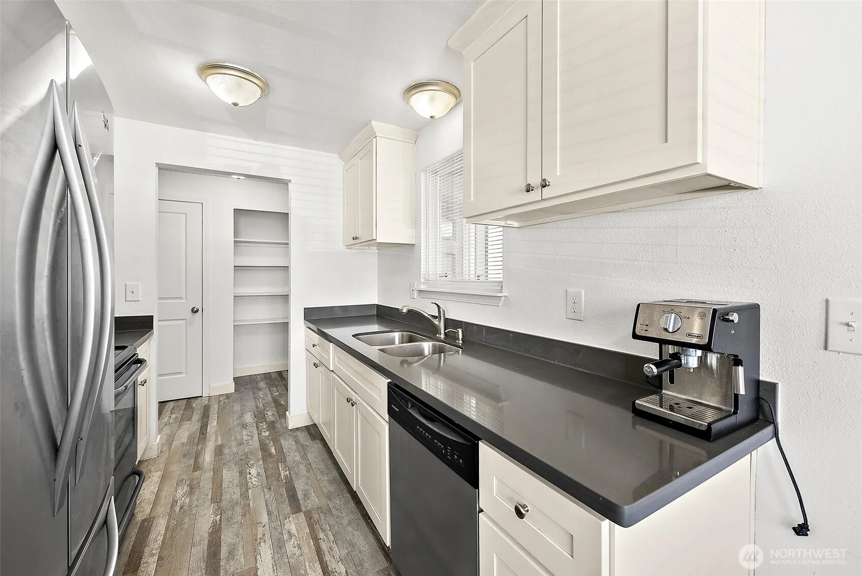 Property photo for 1212 S Prospect Street, Tacoma photo 3