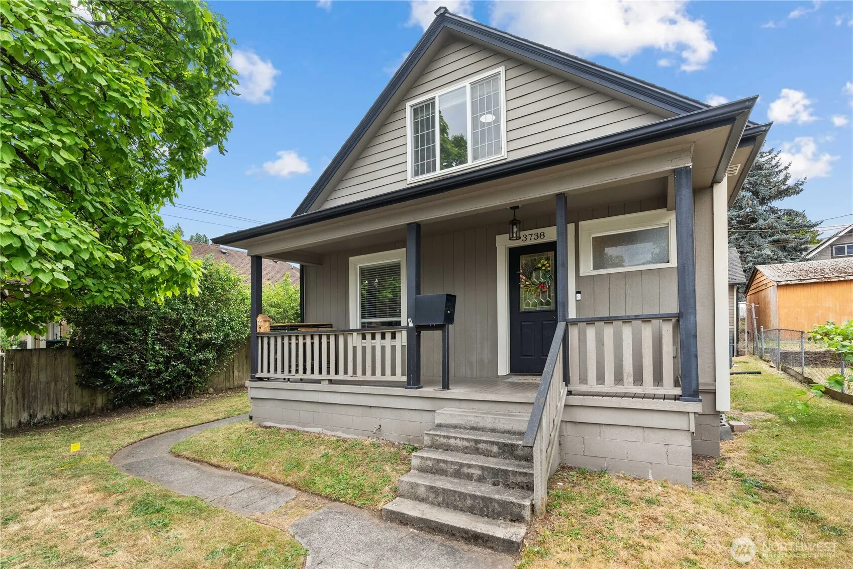 Property photo for 3738 E J Street, Tacoma photo 2