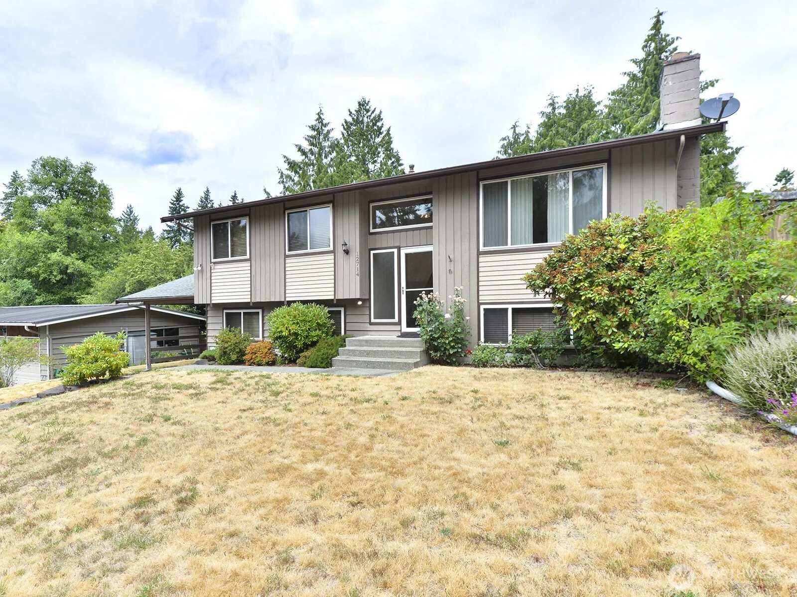 Property photo for 12714 Se 190th Place, Renton photo 2