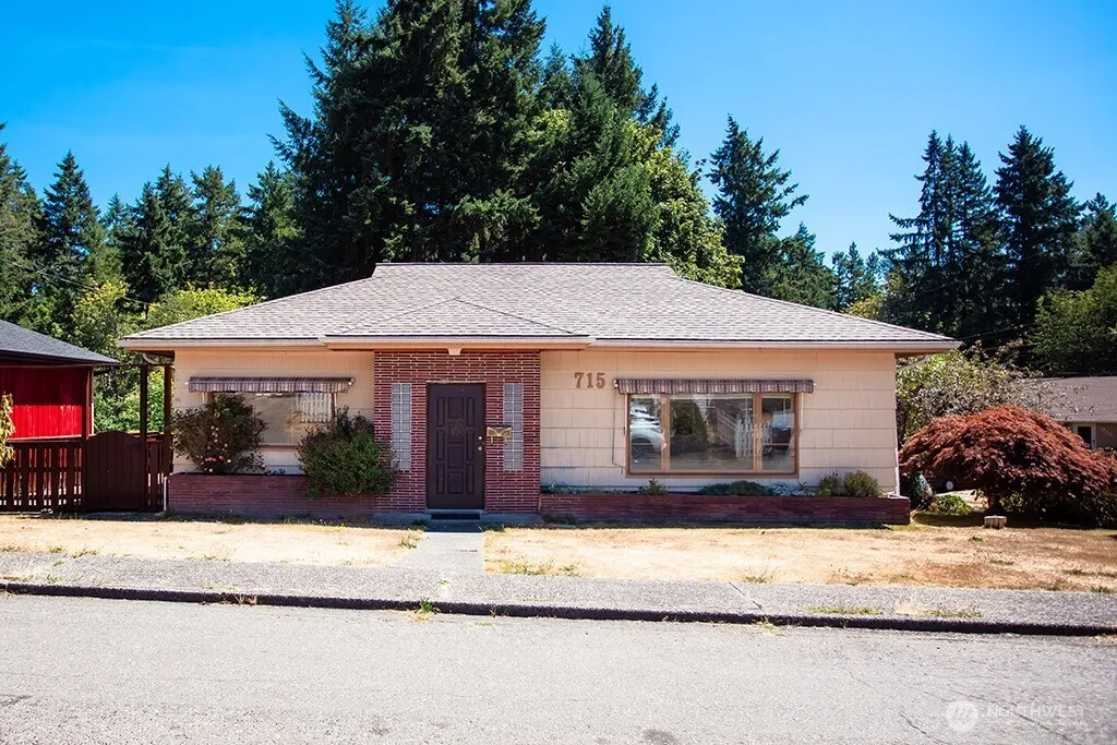 Property photo for 715 Harrison Avenue, Port Orchard