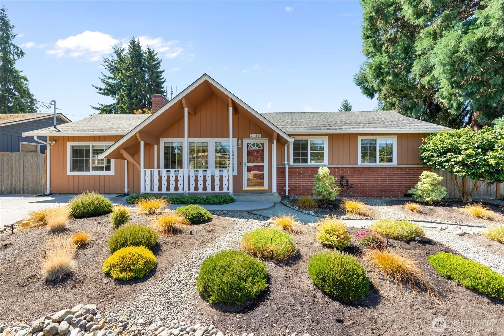 Property photo for 7110 192nd Place Sw, Lynnwood