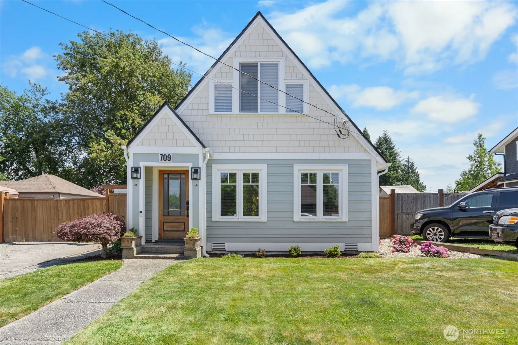 Property photo for 709 7th Street Sw, Puyallup photo 2