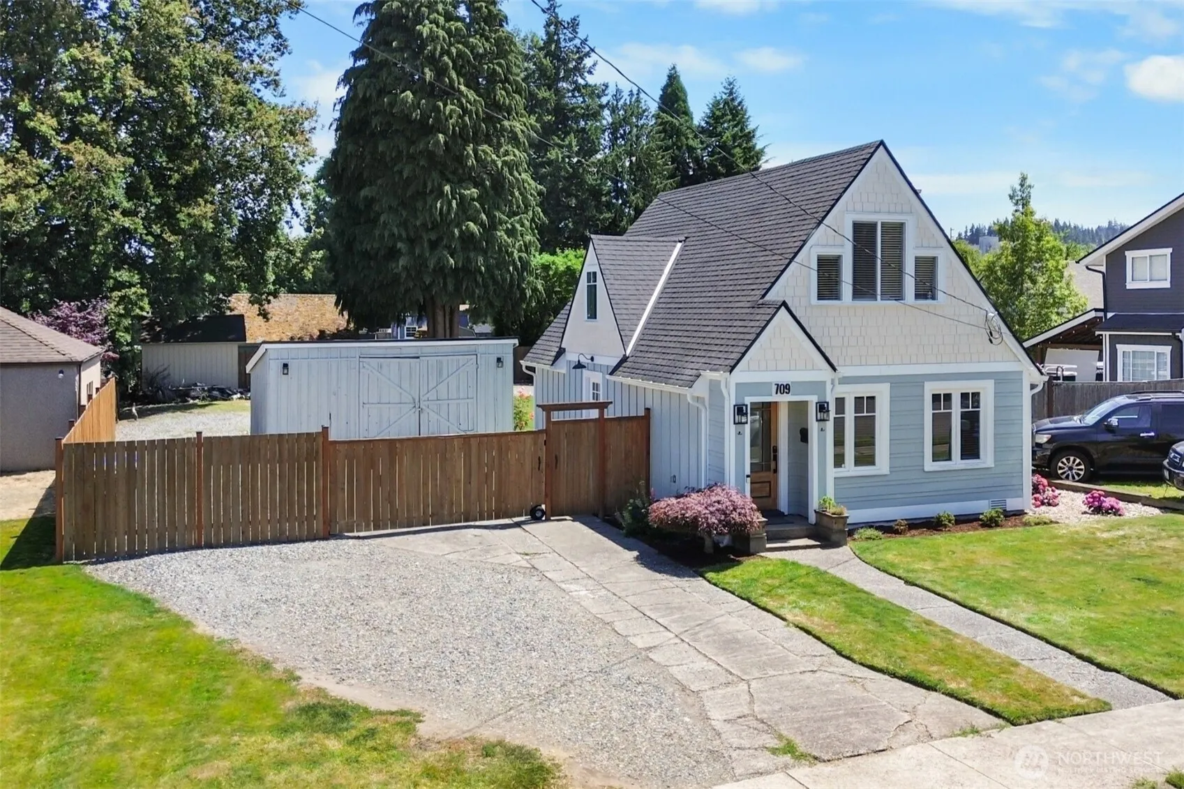 Property photo for 709 7th Street Sw, Puyallup