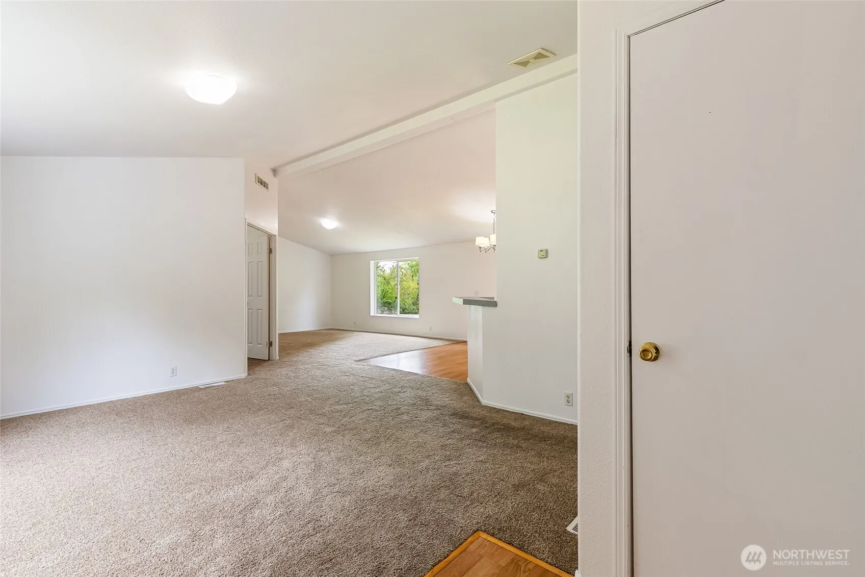 Property photo for 370 Van Wyck Road, Bellingham photo 4