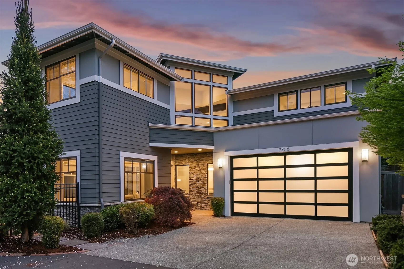 Property photo for 706 4th Lane S, Kirkland