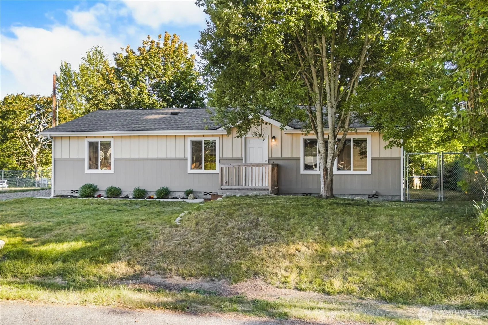 Property photo for 508 98th Street S, Tacoma