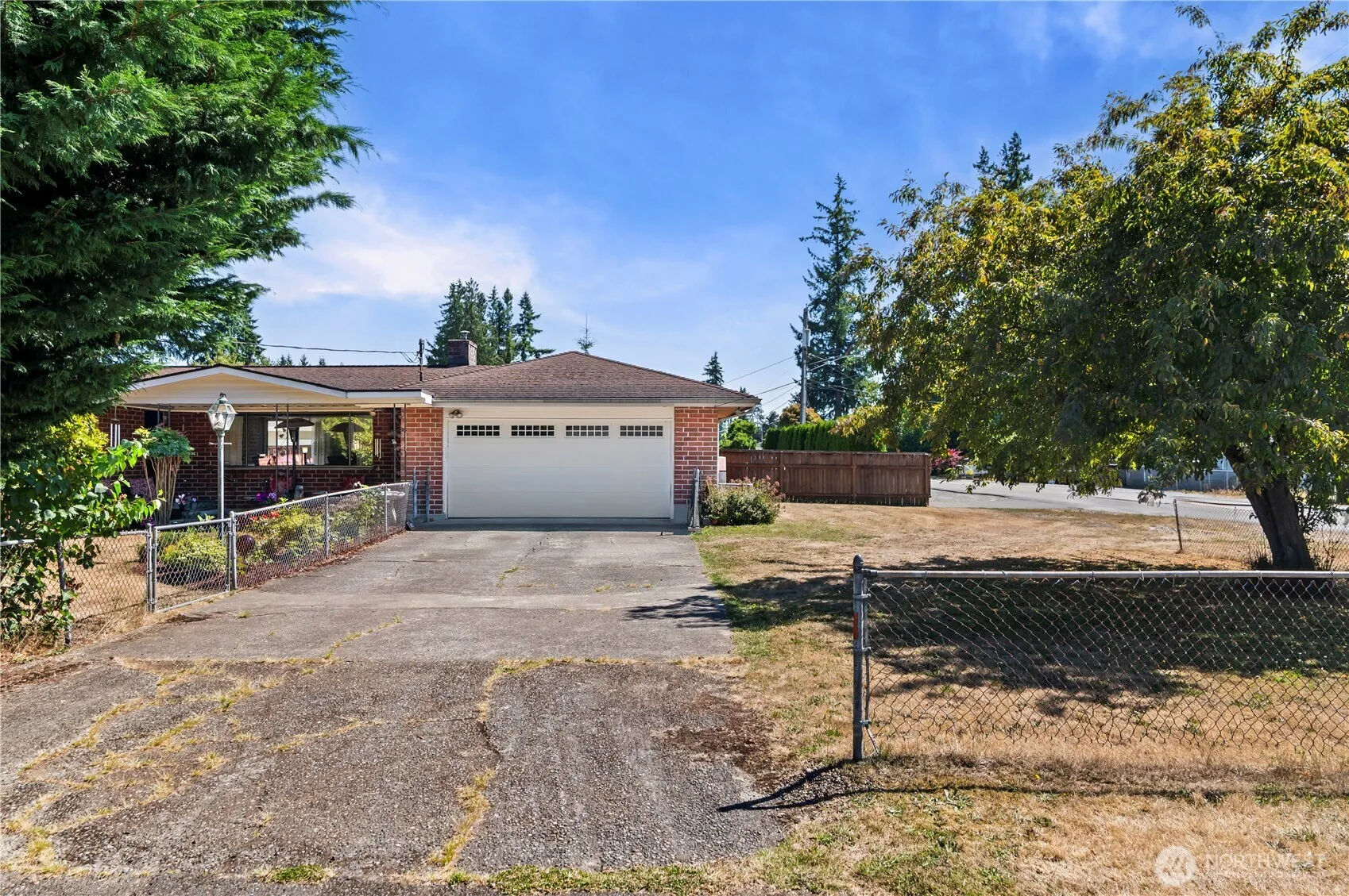 Property photo for 8727 52 Avenue Ne, Marysville photo 2