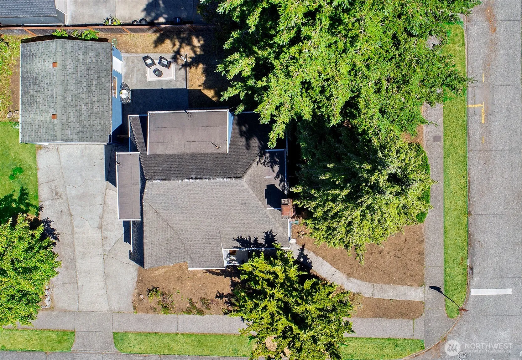 Property photo for 6801 31st Avenue Ne, Seattle photo 3