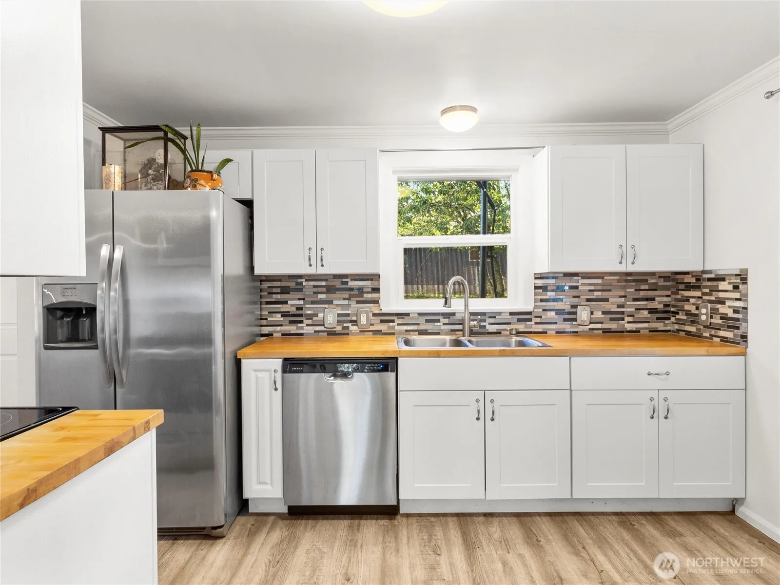 Property photo for 8839 S Yakima Avenue, Tacoma photo 5
