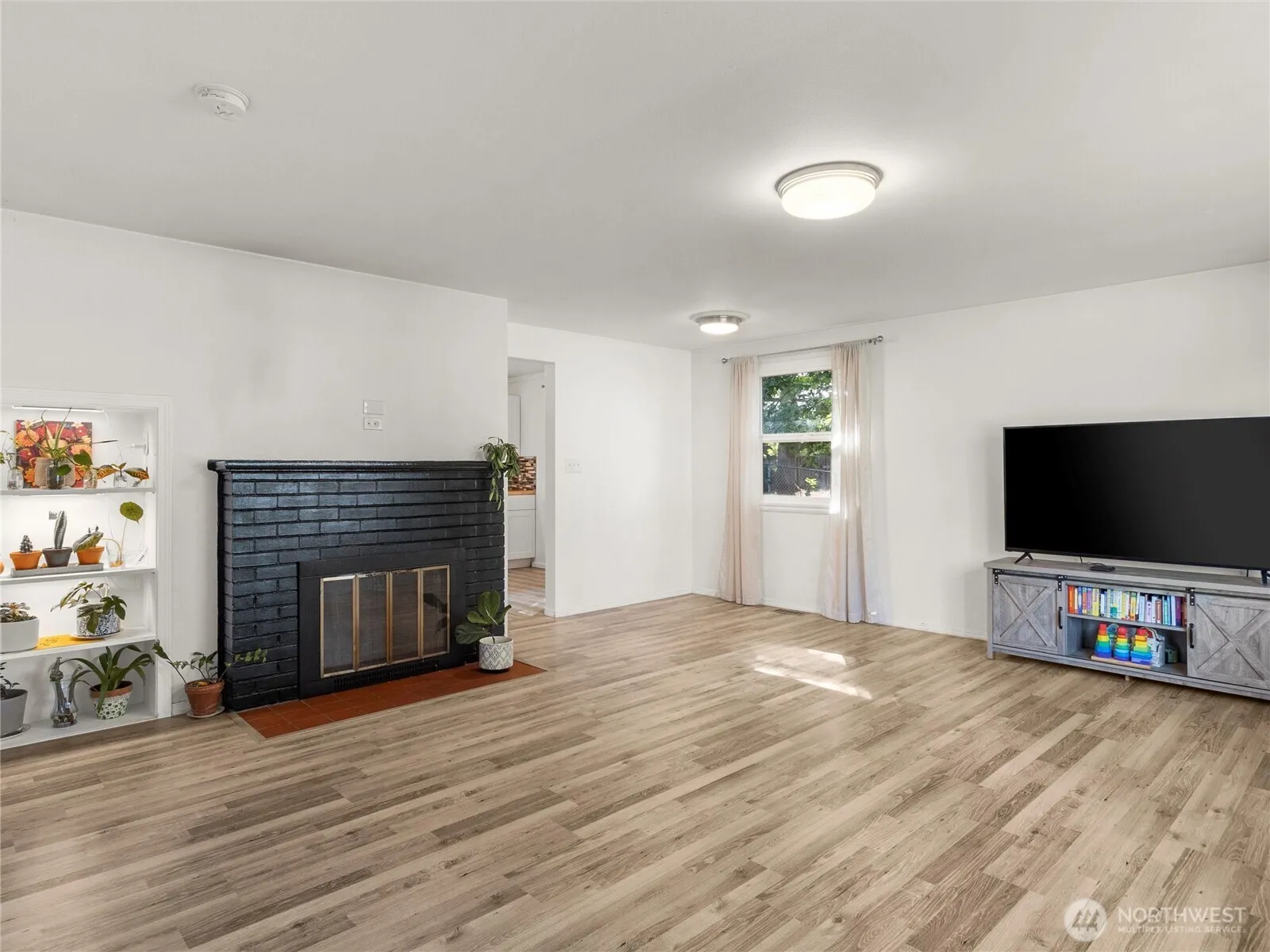 Property photo for 8839 S Yakima Avenue, Tacoma photo 3