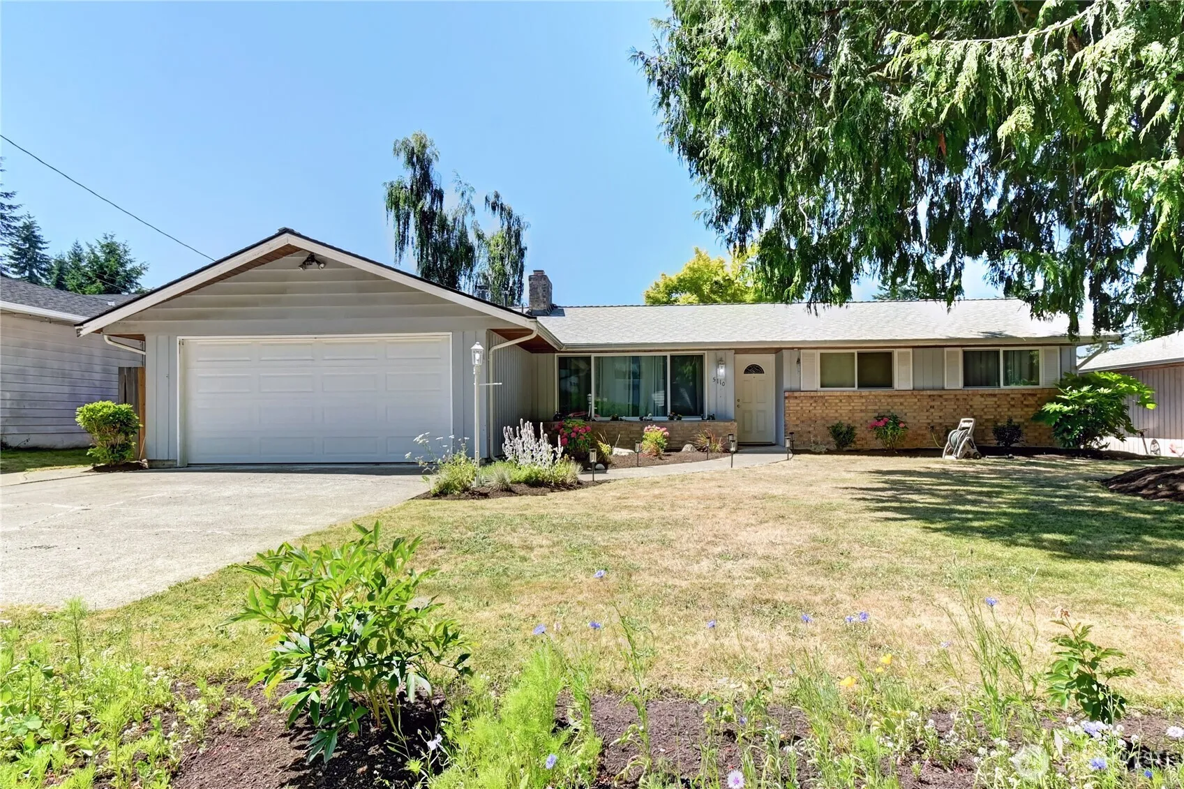 Property photo for 5110 Hilltop Road, Everett