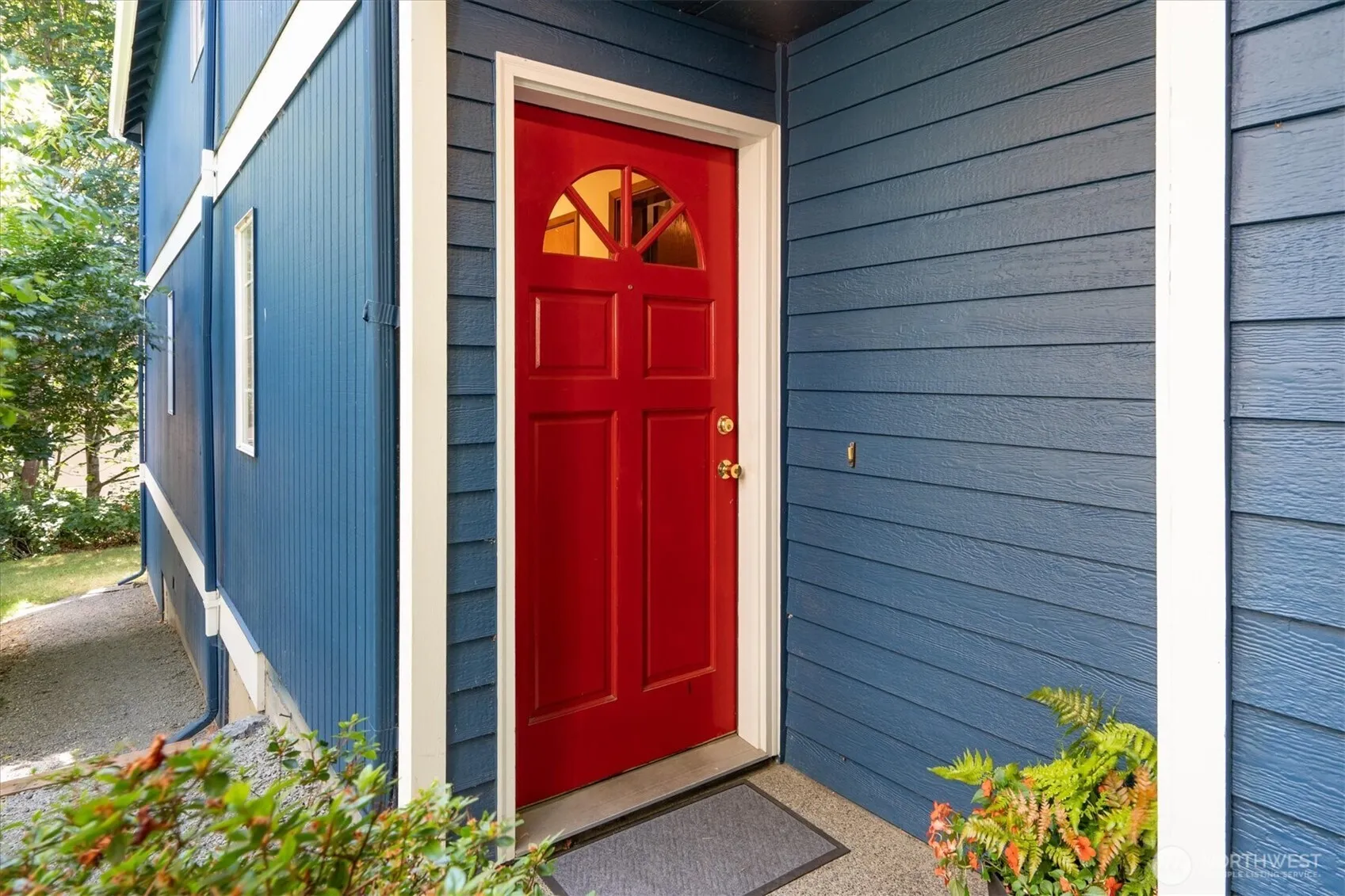 Property photo for 9004 20th Avenue Ne, Seattle photo 2