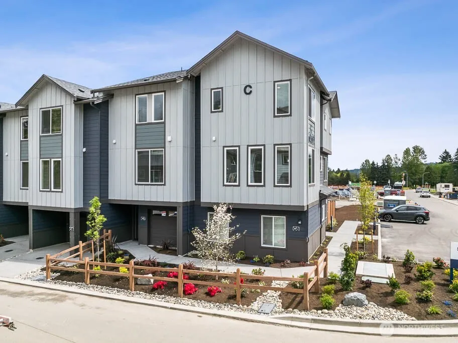 Property photo for 14707 87th Avenue Se #w1, Snohomish