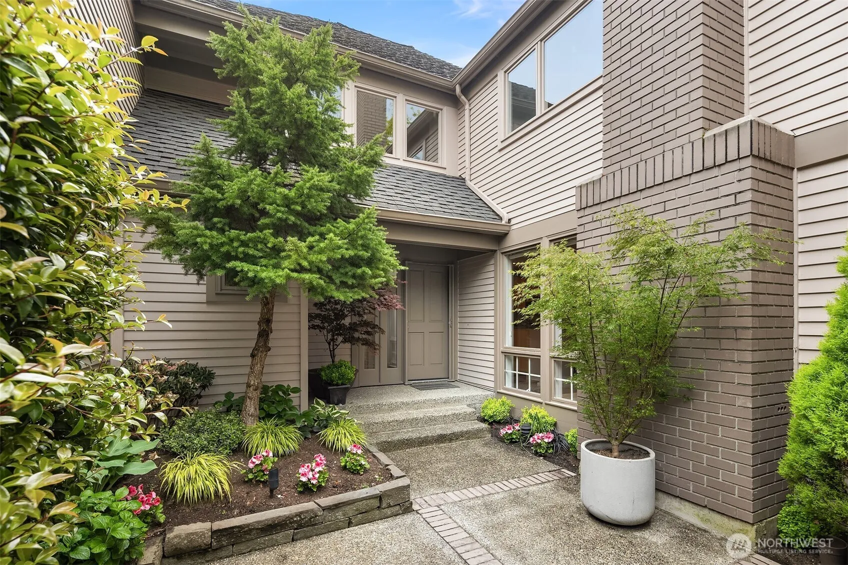 Property photo for 1732 Bellevue Way Ne, Bellevue