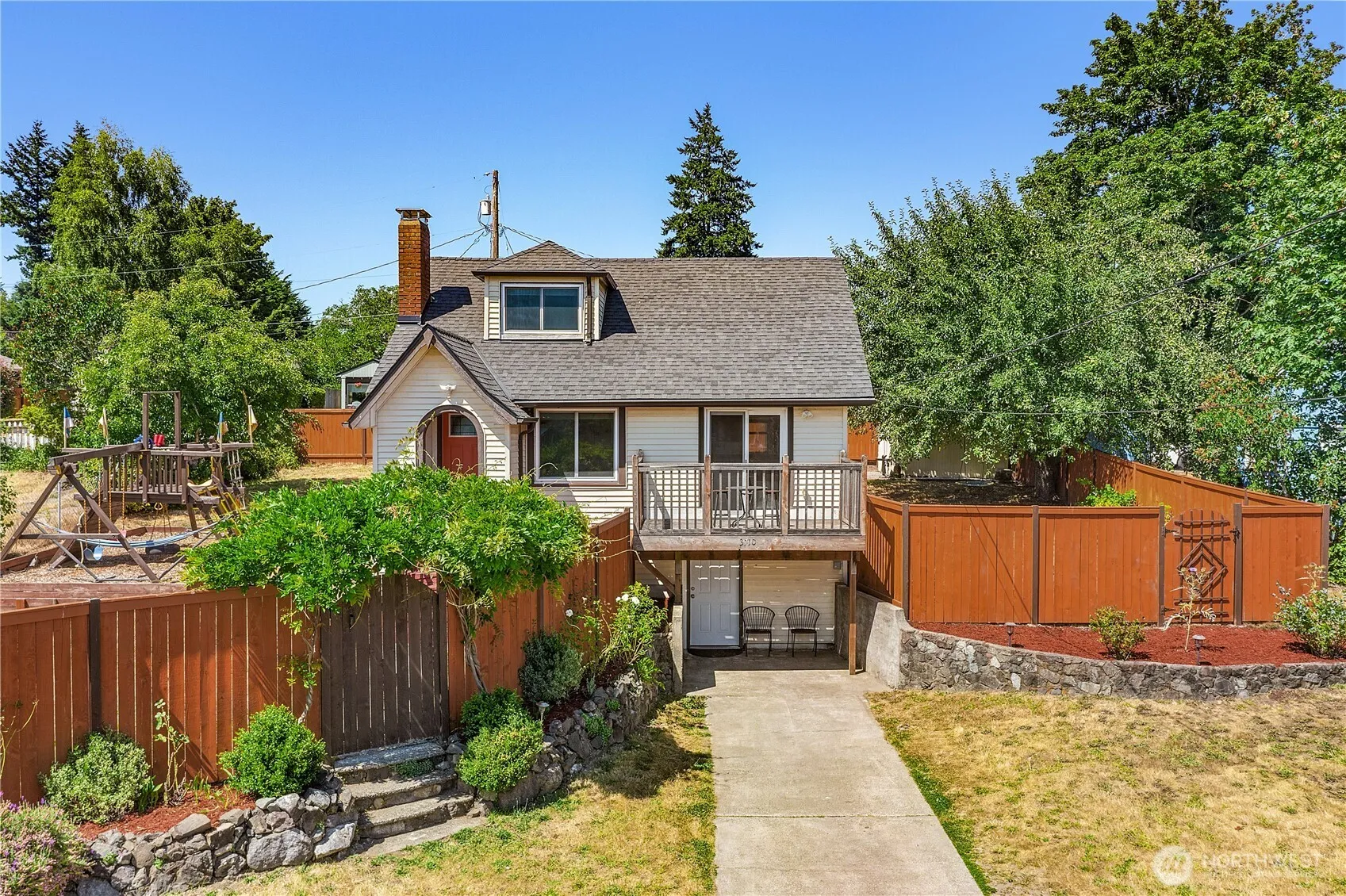 Property photo for 3710 Mccall Boulevard W, Bremerton photo 2