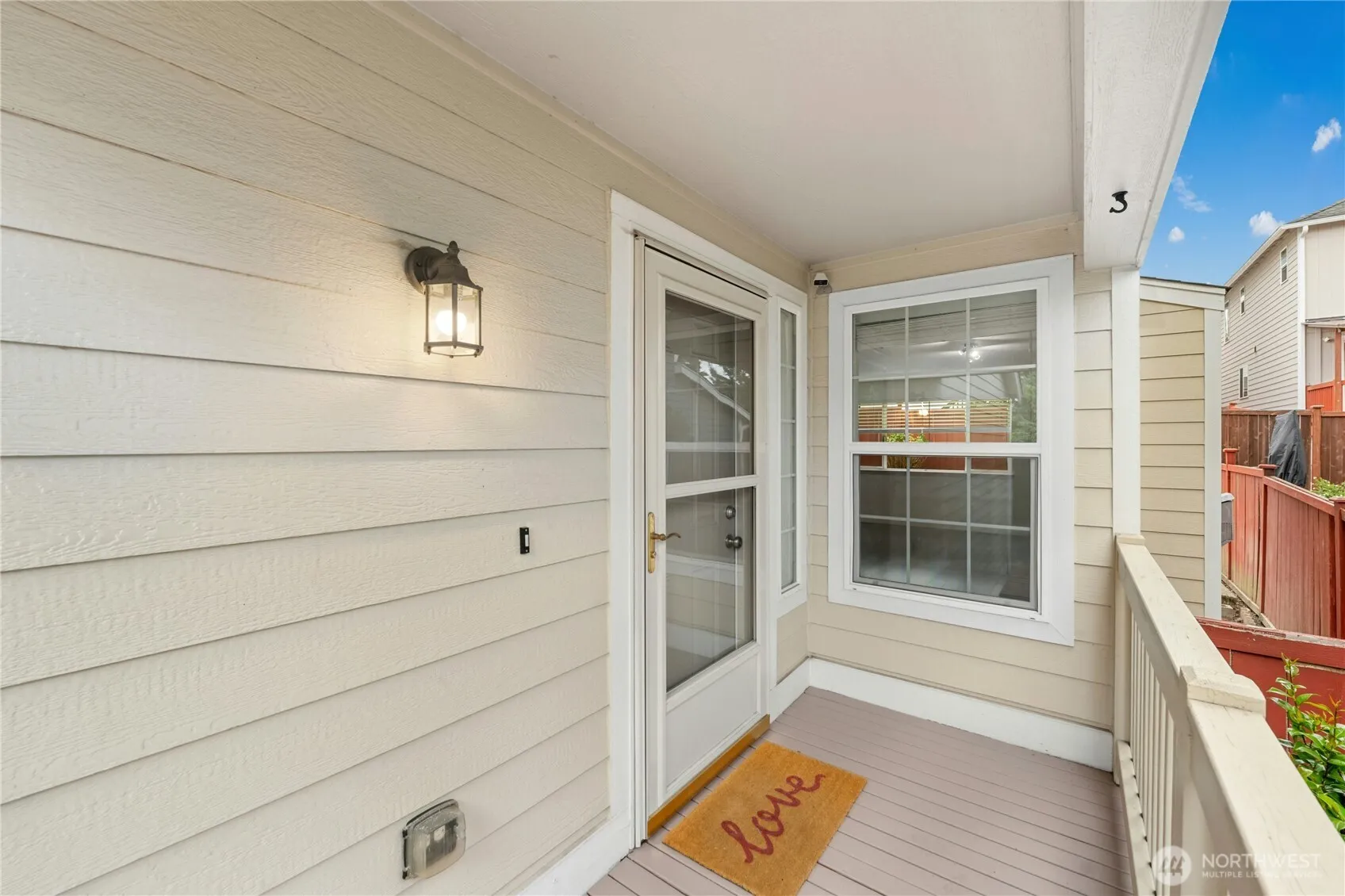 Property photo for 19350 113th Avenue Se, Kent photo 3