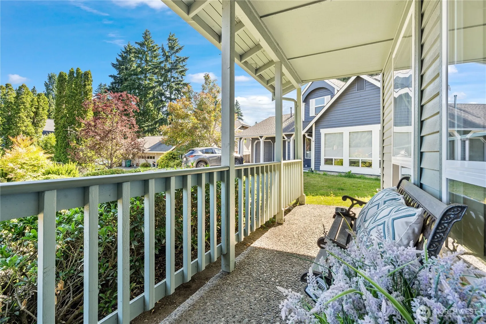 Property photo for 12619 Ne 81st Place, Kirkland photo 2