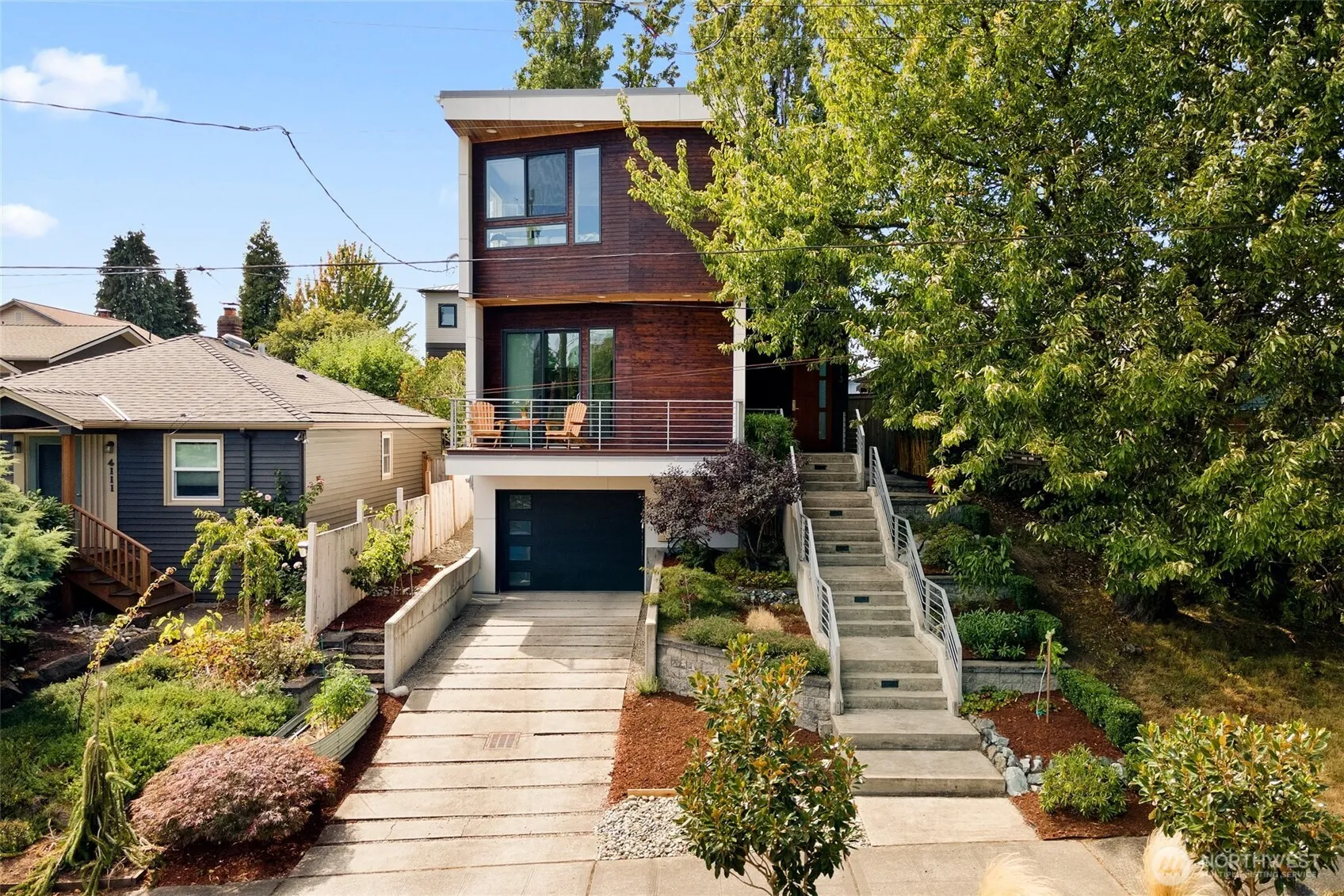 Property photo for 4113 Palatine Avenue N, Seattle photo 3