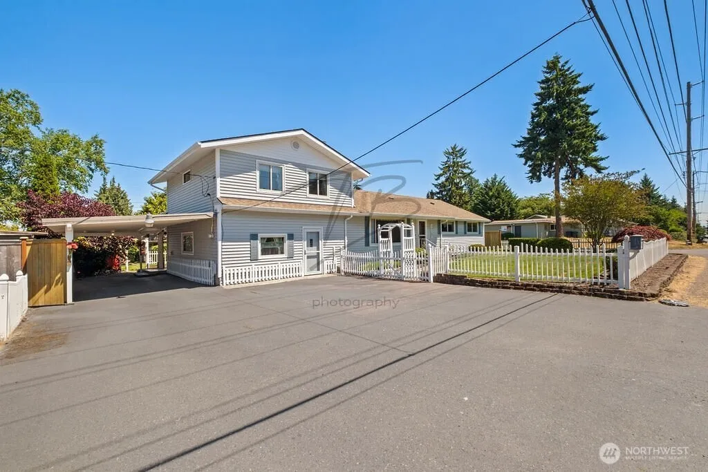 Property photo for 1727 E 64th Street, Tacoma photo 3