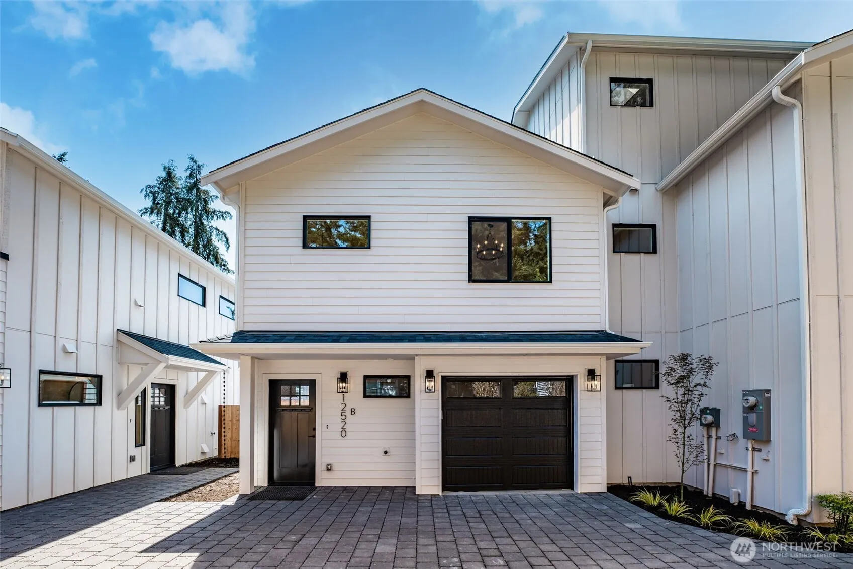 Property photo for 12520 2nd Avenue Ne #b, Seattle